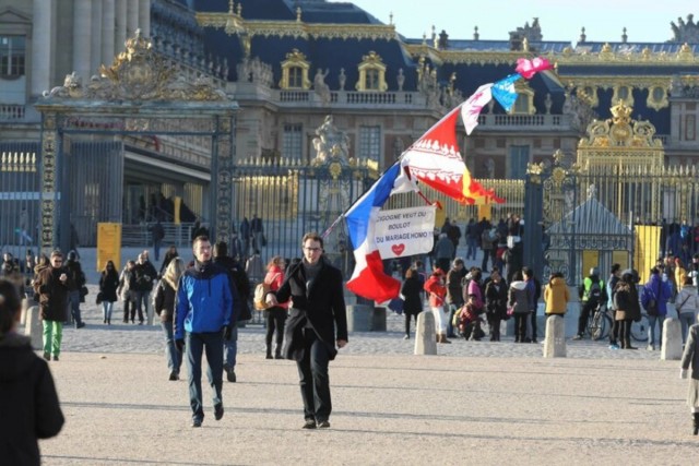 15.12.2013. La Manif pour tous dénonce la &quot;familiphobie&quot; du gouvernement