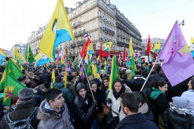 4/40. Manifestation un an après l’assassinat de trois militantes kurdes. © Michel Stoupak. Sam 11.01.2014, 11h17m11.