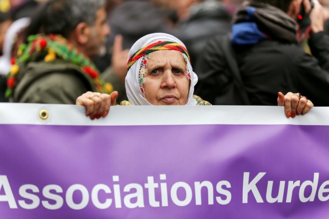17/40. Manifestation un an après l’assassinat de trois militantes kurdes. © Michel Stoupak. Sam 11.01.2014, 11h47m57.