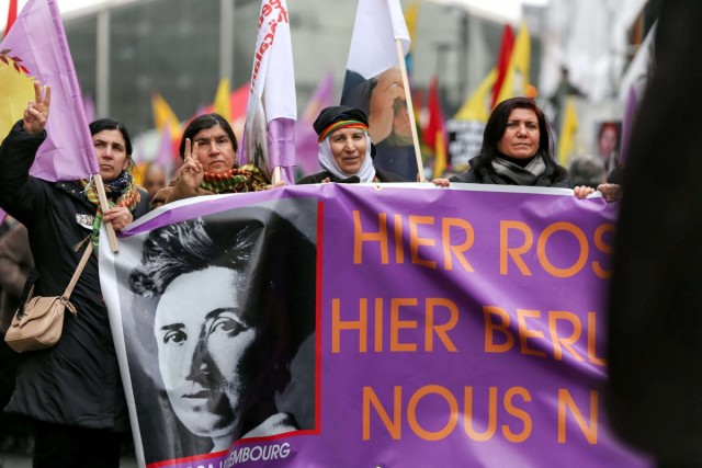 11.01.2014. Paris : manifestation un an après l’assassinat de trois militantes kurdes