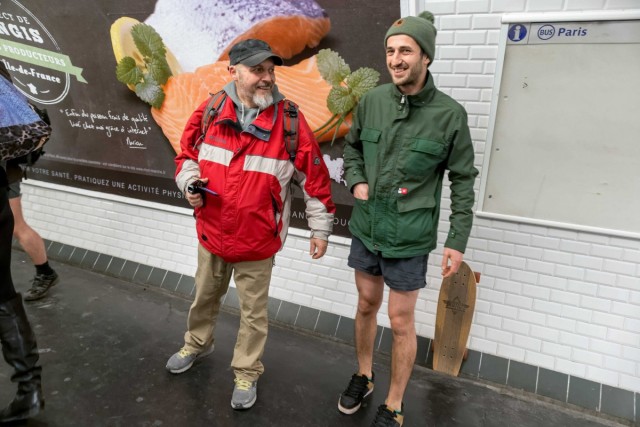 15/40. « No Pants Subway Ride », ou comment prendre le métro en slip. © Michel Stoupak. Dim 12.01.2014.