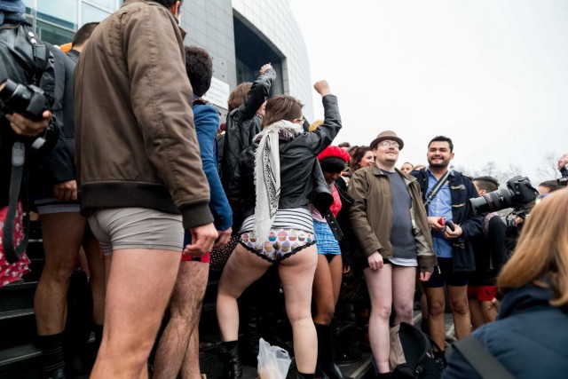 12.01.2014. « No Pants Subway Ride », ou comment prendre le métro en slip