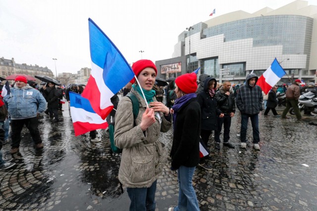 16/18. 14h05m16. Dim 26.01.2014. « Jour de colère » à Paris : manifestation anti-Hollande. © Michel Stoupak.