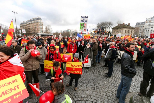 12/24. Paris : les anti-IVG saluent l’Espagne. © Michel Stoupak. Dim 19.01.2014, 14h26m31.