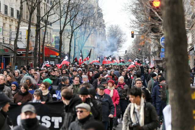 09.02.2014. Les « antifas » défilent contre le fascisme et l’homophobie
