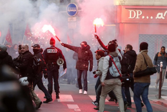 09.02.2014. Les « antifas » défilent contre le fascisme et l’homophobie