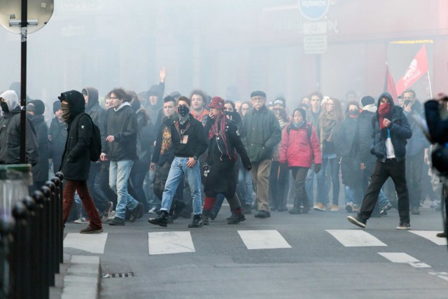 09.02.2014. Les « antifas » défilent contre le fascisme et l’homophobie
