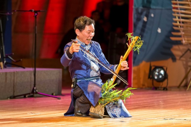 15.02.2014. La communauté vietnamienne célèbre la fête du Têt