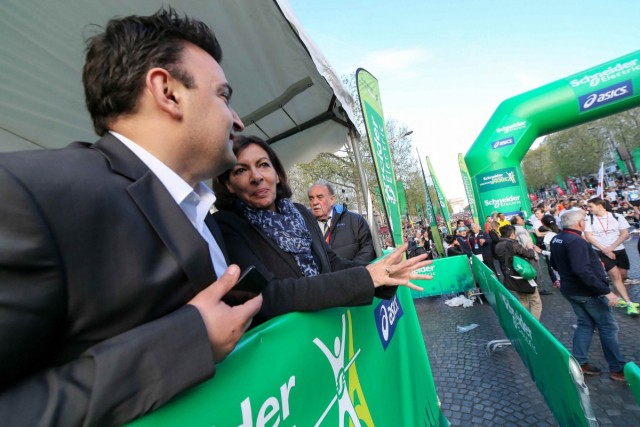 06.04.2014. Marathon de Paris : Hidalgo et Vallaud-Belkacem au départ