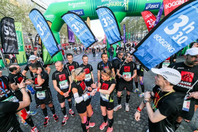 06.04.2014. 38e Marathon de Paris : 40 738 coureurs au départ