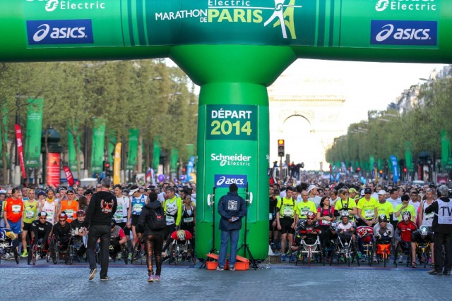 06.04.2014. 38e Marathon de Paris : 40 738 coureurs au départ
