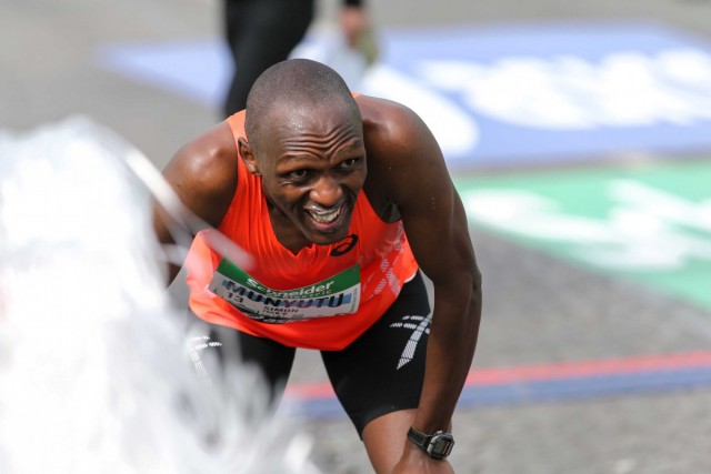 06.04.2014. 38e Marathon de Paris : 40 738 coureurs au départ