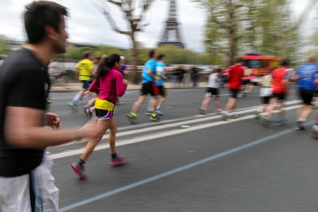 06.04.2014. 38e Marathon de Paris : 40 738 coureurs au départ