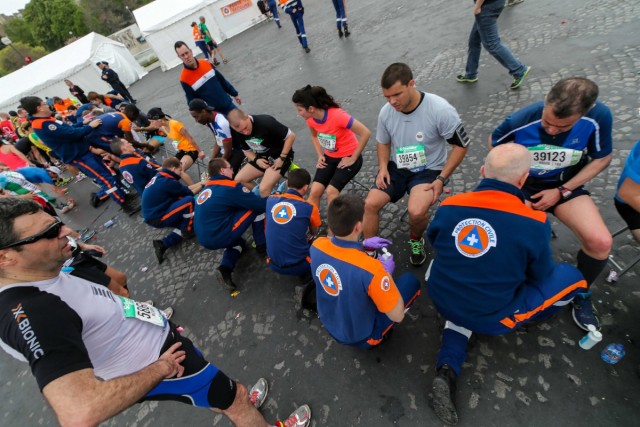 06.04.2014. 38e Marathon de Paris : 40 738 coureurs au départ