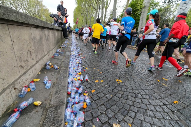 06.04.2014. 38e Marathon de Paris : 40 738 coureurs au départ