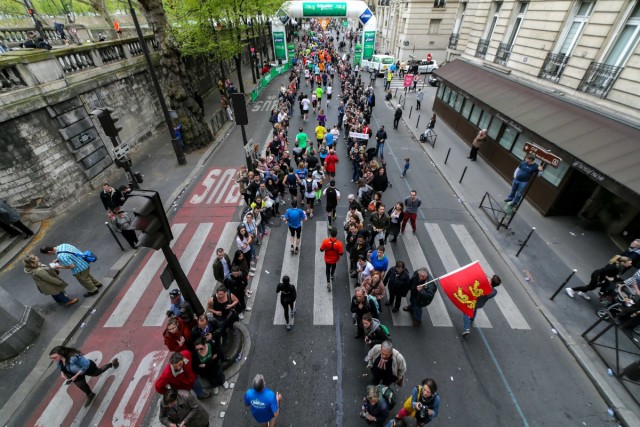 06.04.2014. 38e Marathon de Paris : 40 738 coureurs au départ