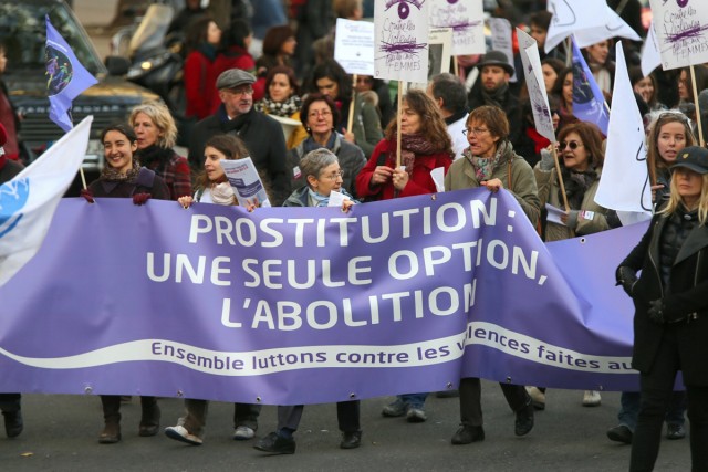11/19. Manifestation d'ampleur contre les violences sexistes. © Michel Stoupak. Dim 25.11.2012.