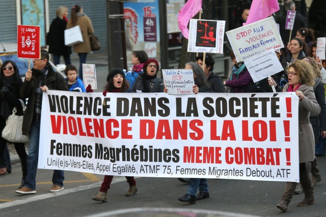 12/19. Manifestation d'ampleur contre les violences sexistes. © Michel Stoupak. Dim 25.11.2012.