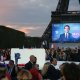 3/10. Les supporters réagissent après la victoire d'Emmanuel Macron. © Michel Stoupak. Dim 24.04.2022, 20h38m43.