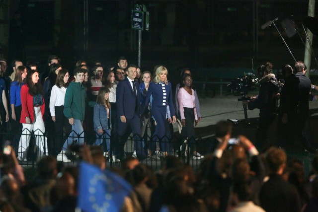 24.04.2022. Présidentielle : Emmanuel Macron au Champ-de-Mars