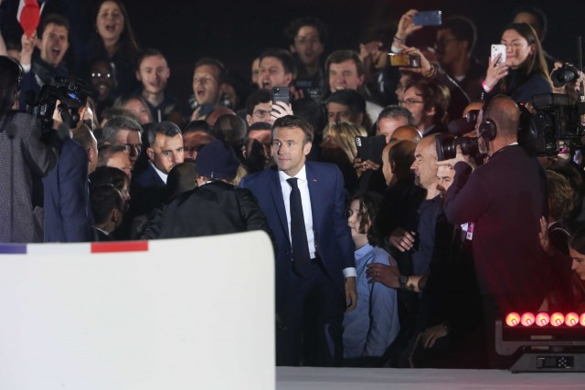 24.04.2022. Présidentielle : Emmanuel Macron au Champ-de-Mars