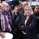 1/9. Députée et ex-présidente du Rassemblement National, Marine Le Pen s'entretient avec un exposant. © Michel Stoupak. Sam 12.11.2022, 11h39m17.