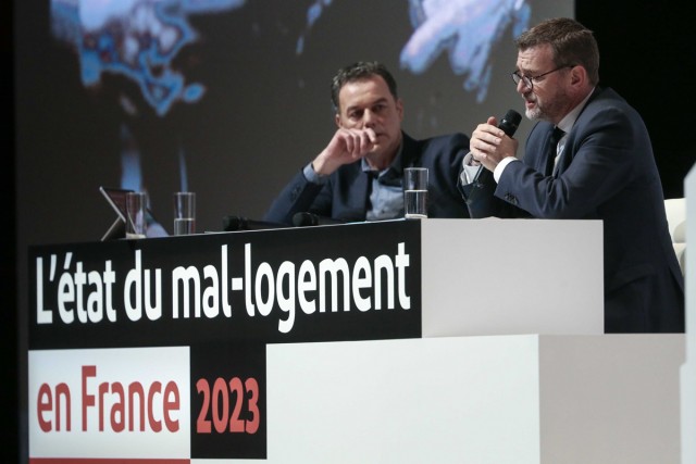 4/4. Olivier Klein (à droite), ministre délégué au Logement © Michel Stoupak. Mer 01.02.2023, 12h33m21.