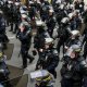 10/18. Des policiers en tête du défilé. © Michel Stoupak. Jeu 23.03.2023, 14h53m53.