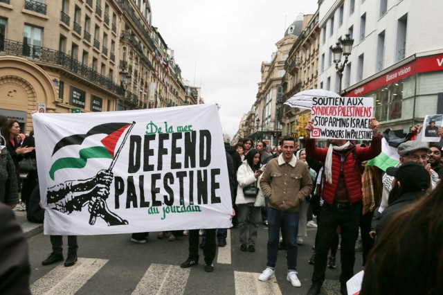 12/18. “Défendre la Palestine de la mer au Jourdain”. © Michel Stoupak. Sam 28.10.2023, 14h05m27.