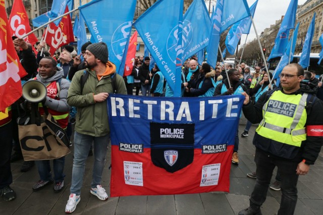 4/10. Des policiers manifestent à Paris. © Michel Stoupak. Sam 03.02.2024, 13h01m26.
