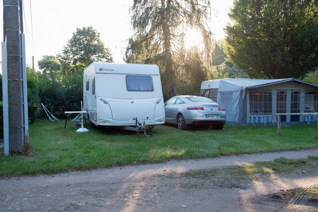 6/8. Luttenbach. Au camping, avant le départ. Dim 17.08.2014, 07:40.