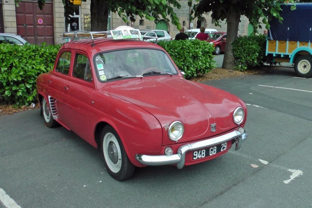 63/67. Renault Dauphine. Dim 28.06.2015, 17:39.