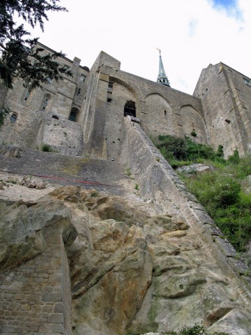 14/15. Mont-Saint-Michel : le poulain (rampe de pierre pour le chariot du monte-charge). Mer 04.07.2007, 17:30.