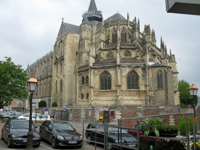 6/29. Eu. Eglise Notre-Dame et Saint-Laurent. Dim 19.04.2009 - 11:12.