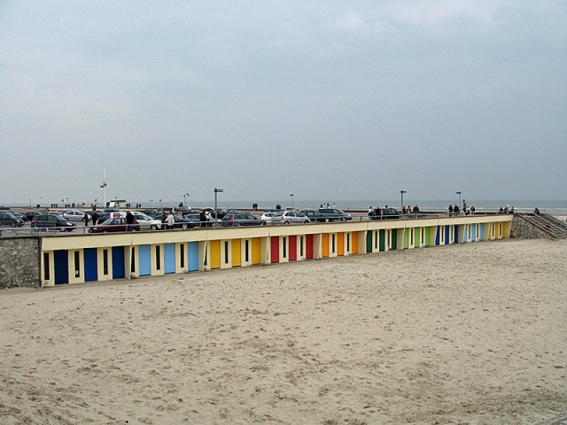 15/29. Le Touquet. Les cabines de plage. Dim 19.04.2009 - 16:24.