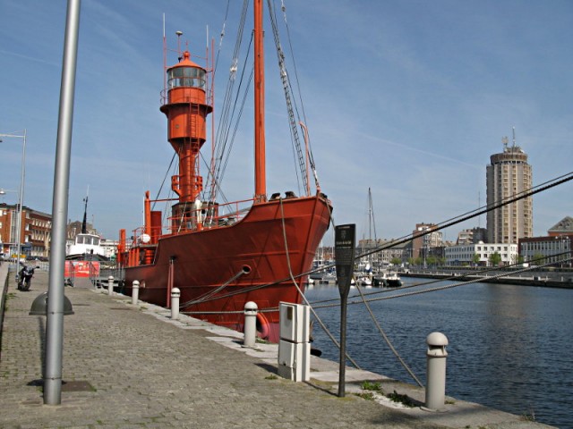 38/69. Dunkerque. Le Sandettie, le dernier des bateaux-phares. Mer 22.04.2009 - 15:37.