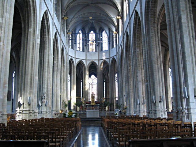 53/69. Dunkerque. L'église Saint-Eloi. Mer 22.04.2009 - 17:02.
