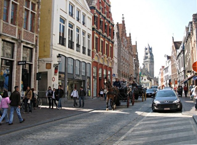 11/78. Une rue de Bruges. Ven 24.04.2009 - 12:01.