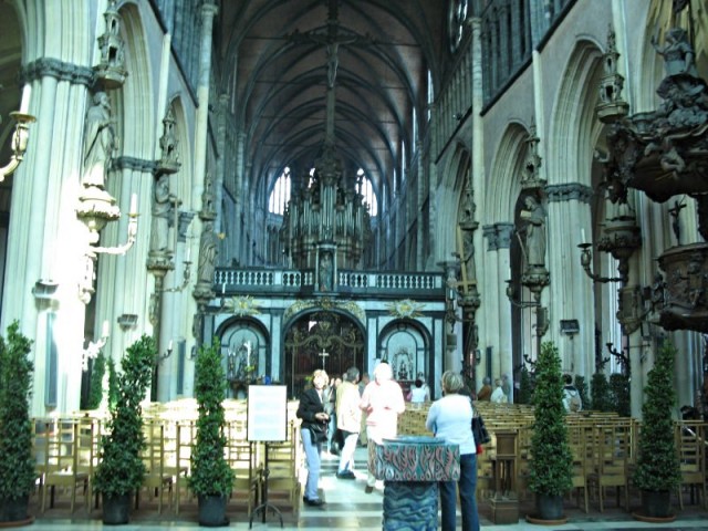 60/78. Bruges. L'église Notre-Dame. Ven 24.04.2009 - 16:35.