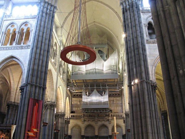 34/71. Lille. Notre-Dame de la Treille. Les orgues. Dim 26.04.2009 - 12:38.