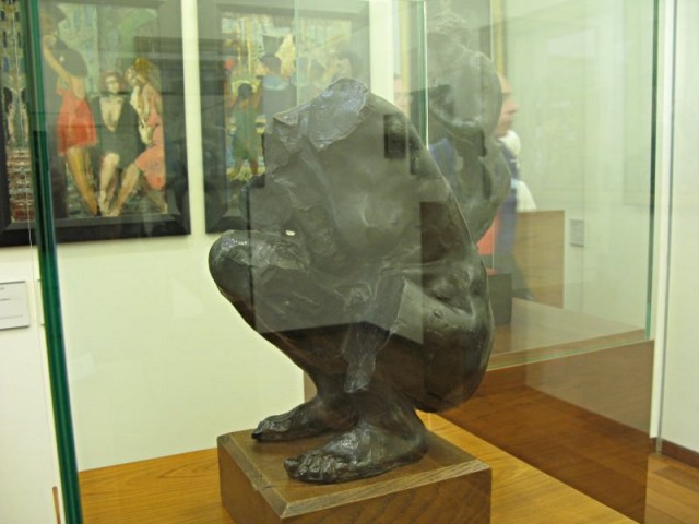 55/71. Roubaix. La Piscine. Torse de femme accroupie. Camille Claudel, bronze, vers 1884, 1885. Dim 26.04.2009 - 17:22.