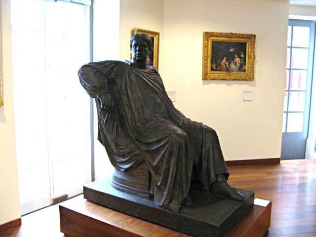 64/71. Roubaix.  Ingres. Antoine Etex, modèle du monument élevé à Montauban, plâtre patiné, 1868. Dim 26.04.2009 - 17:46.