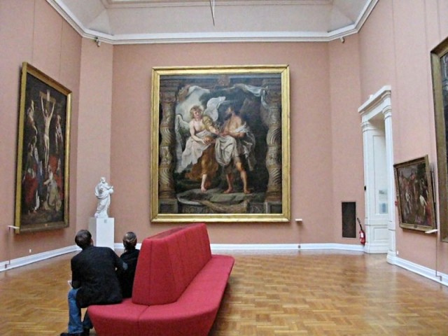 7/62. Musée de Valenciennes. La salle Rubens. Lun 27.04.2009 - 10:09.