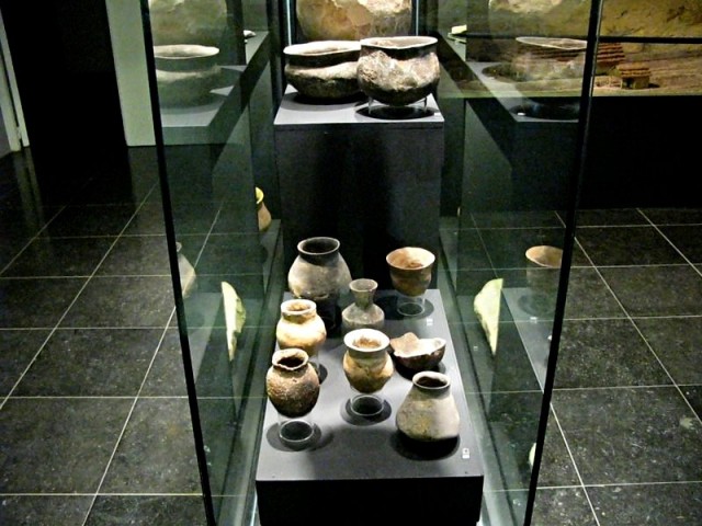 10/60.  Néolithique. Culture de Michelsberg (4000 à 2800 avant JC). Mar 28.04.2009 - 14:30.