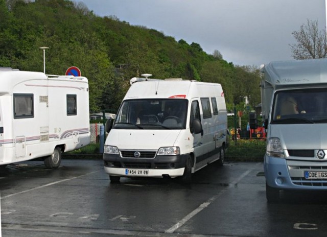 59/60. Charleville-Mézières. Aire des camping-cars. Mar 28.04.2009 - 18:23.