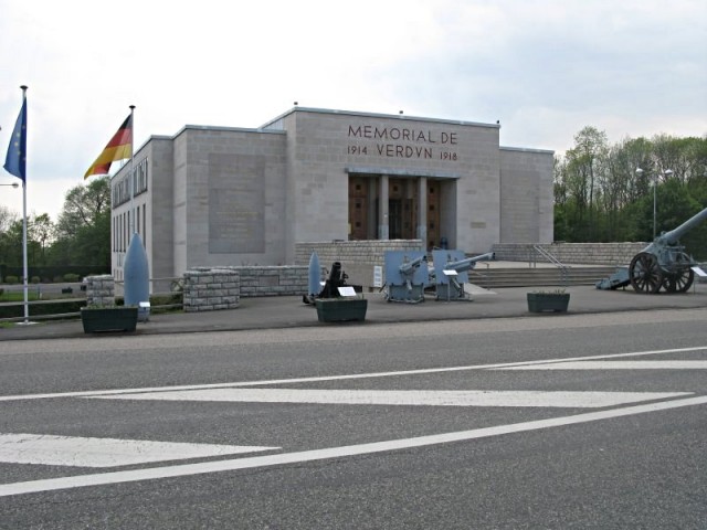 15/52. Mémorial de Verdun. Jeu 30.04.2009 - 16:09.