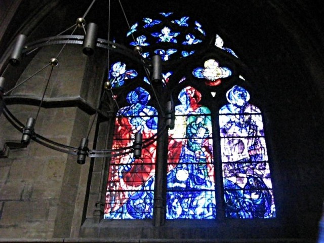 23/56. Metz. De 1958 à 1968, Chagall illumine la cathédrale... Ven 01.05.2009 - 10:33.