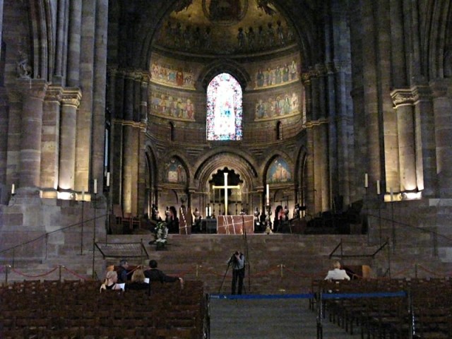 11/31. Strasbourg. Cathédrale Notre-Dame. Le chœur. Sam 02.05.2009 - 10:2010.