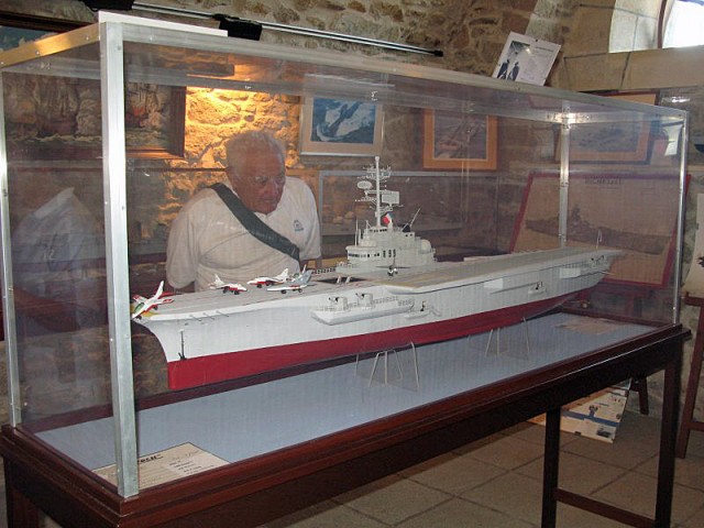 43/48. Saint-Brévin-les-Pins. Musée de la Marine. Maquette du porte-avions &laquo;&nbsp;Foch&nbsp;&raquo;. Mar 11/8/2009 17:00.