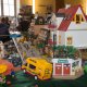 14/32. Salon du Playmobil à Morlaix. Maisons et immeubles du bord de mer.